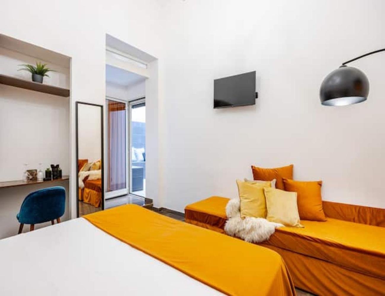 Bed and Breakfast I Colori Di Napoli Экстерьер фото
